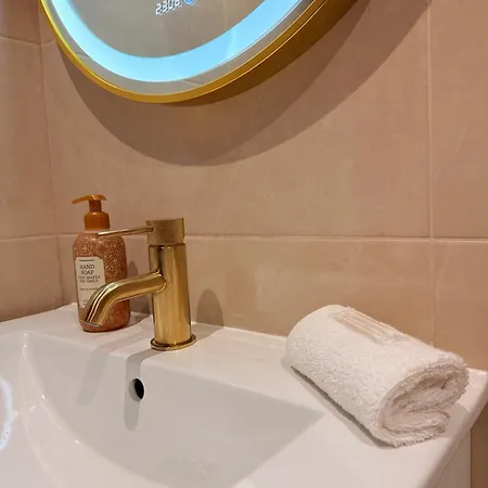 La Du Vieux Chateau - Splendide Vue Apartment *