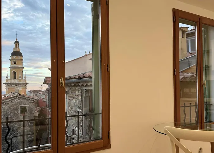 La Du Vieux Chateau - Splendide Vue Apartment *